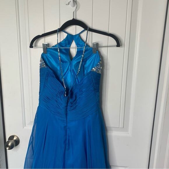 Cassandra Stone by Mac Duggal embellished beaded blue halter maxi gown size 6 - Picture 7 of 7